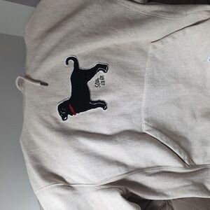 Black dog sweatshirt
